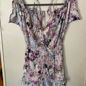 Willow & Clay Floral Ruffle Sleeve Top - Pink and Purple